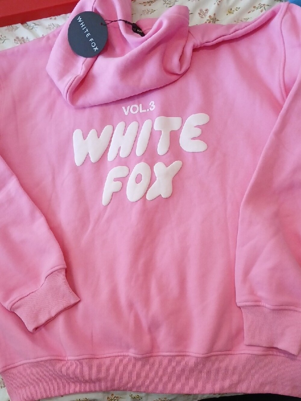 White Fox Boutique Bubblegum Pink Vol.3 Sweatshirt - Picture 4 of 10